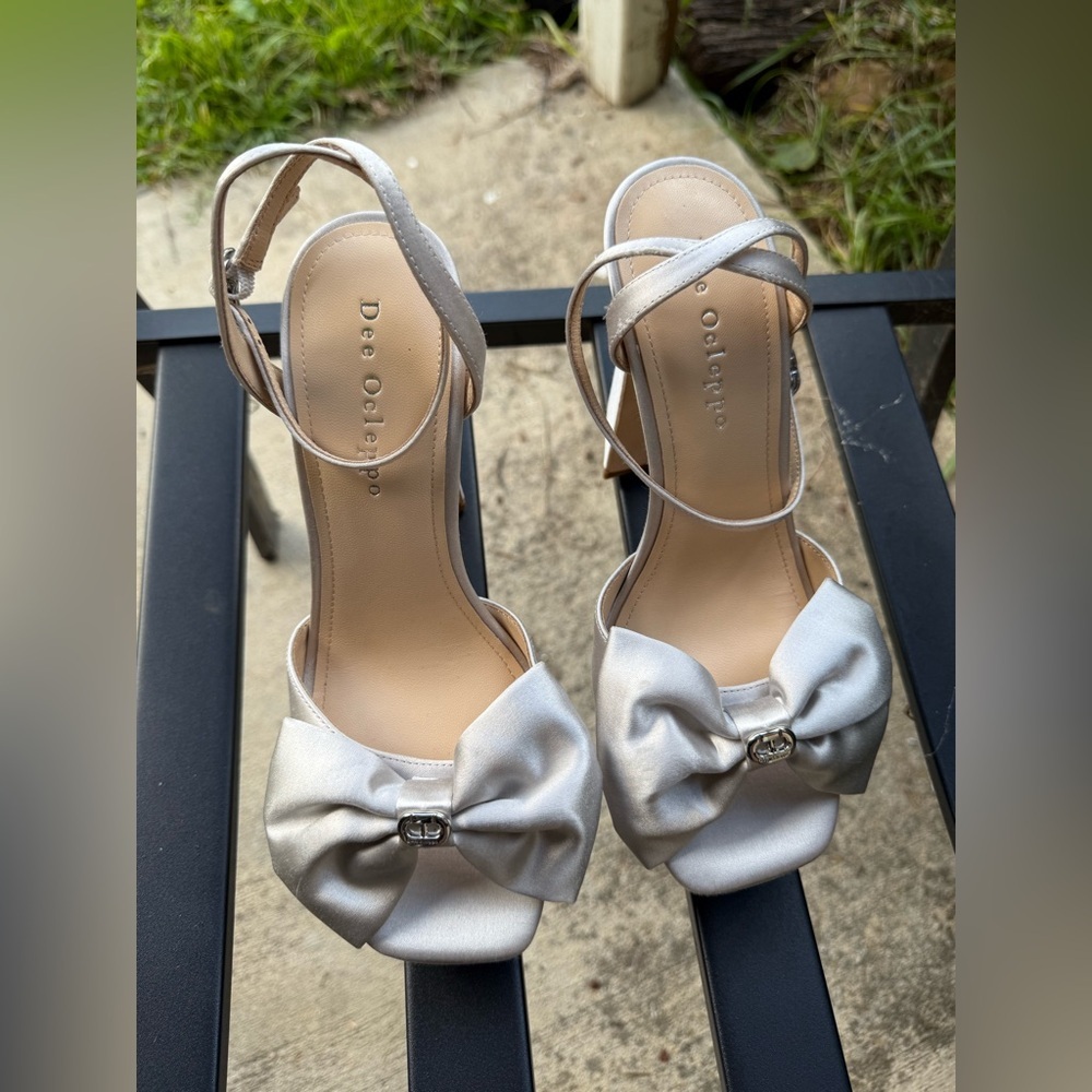 Dee Ocleppo Maui Ankle Strap Platform Sandal Size 6
